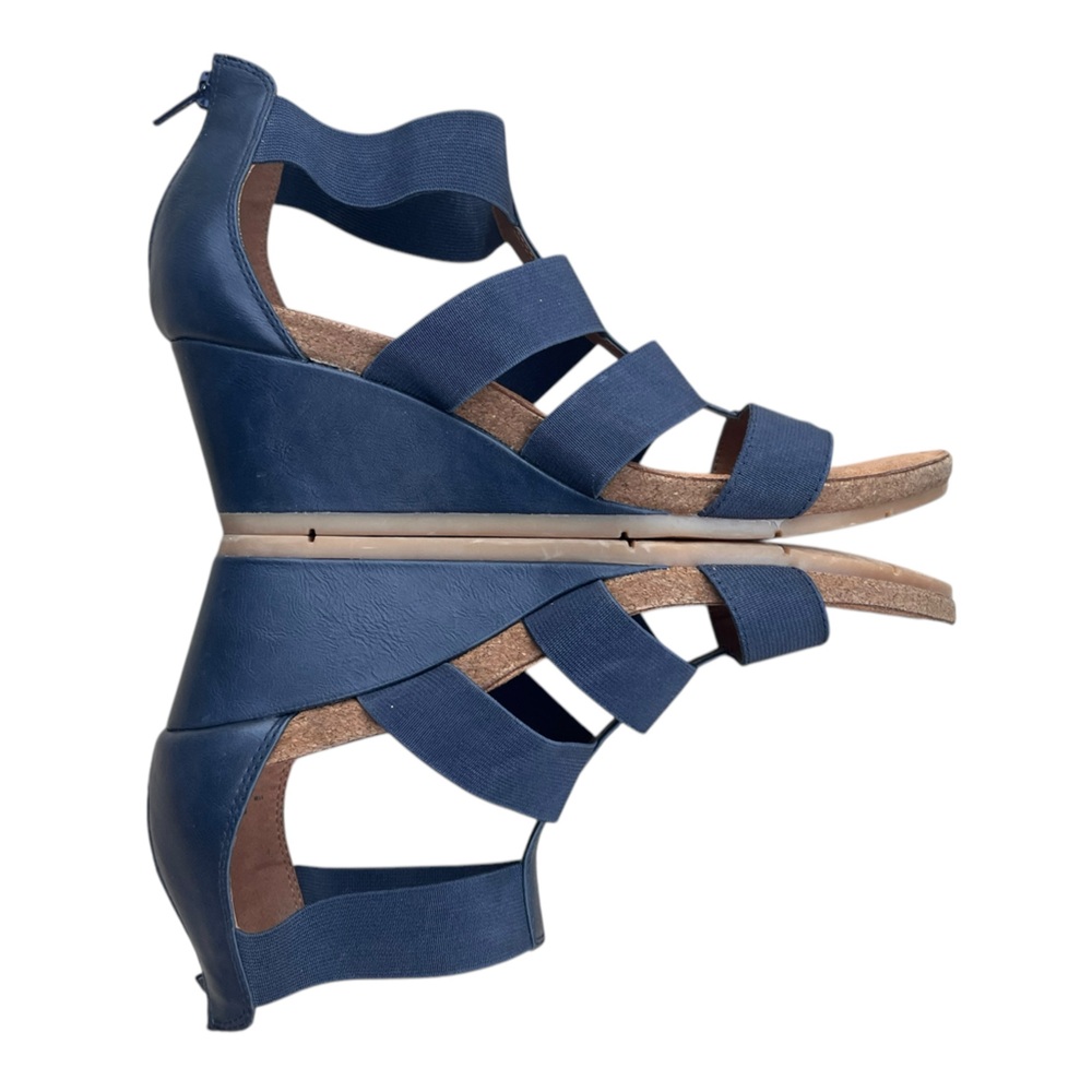 EuroSofft Women's Sandal Gladiator Low Wedge Heel Blue Stretchy Straps Size 11 - Picture 5 of 8